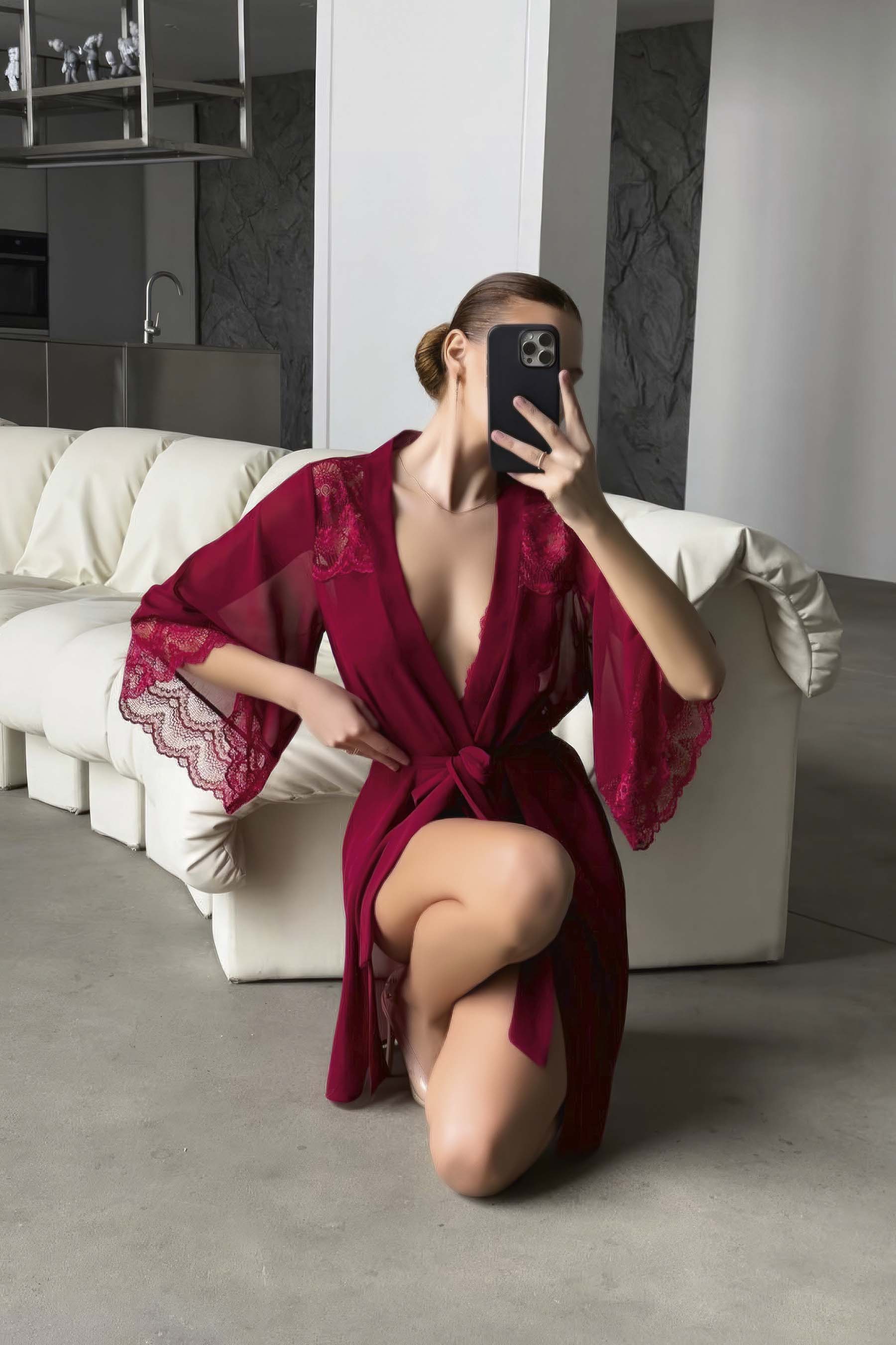 KADIN BORDO DANTELLİ VE ŞİFON DETAYLI SABAHLIKLI V YAKA BODY İÇ GİYİM TAKIMI